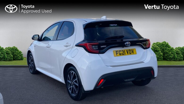 Toyota Yaris 1.5 Hybrid Design 5dr CVT Hybrid Hatchback